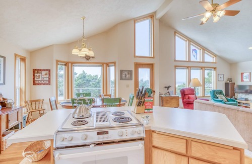 Seal Rock House | Light and Bright Home with Beach Access Just Steps Away! Pet Welcome!