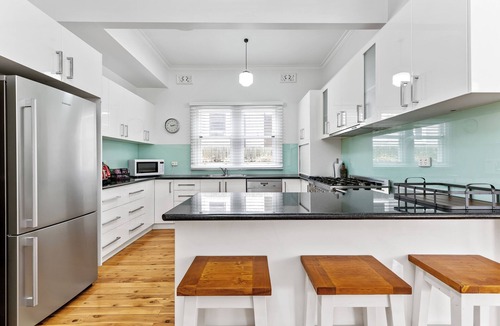 Turvey Park House | Light filled and spacious home in a central location