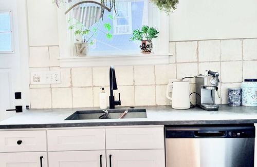 West Mount Airy Apartment | Light-Filled Boho Studio Alcove Retreat in Philly’s Best Neighborhood