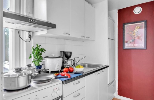 Punavuori Condo | Light-Filled Gem | Bathtub | 200m tram/bus | Wi-Fi