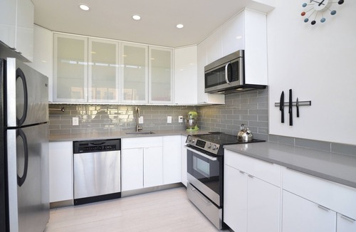 Georgetown Apartment | Light Filled Modern Apartment In The Heart Of Georgetown, Walk To Everything