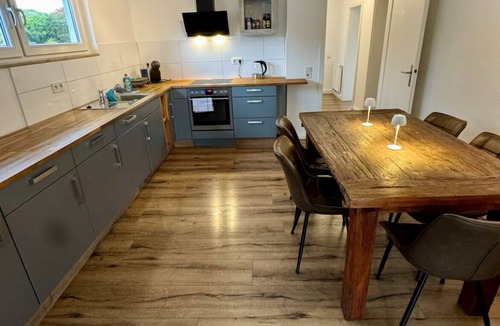 Bergisch Gladbach Apartment | Light-flooded apartment in a natural location - near Cologne