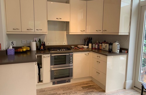 Mapesbury Apartment | Light, spacious two double bed flat in NWest London. Close to Wembley Complex.