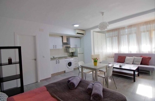 Valladolid Apartment | Lightbooking Estadio Cádiz