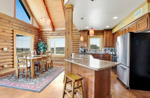 Johnson City House | Lighthouse Hill Ranch - Log Home - situated on 2001 acres!