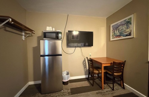 Storm Lake Hotel | Lighthouse Inn