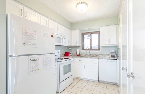 Tybee Island Condo | Lighthouse Point 13C | Top Floor, Great Views!