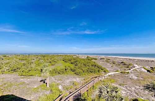 Tybee Island Condo | Lighthouse Point 23C | Beachfront 270° View | Top Floor Corner Oasis | 3 Pools