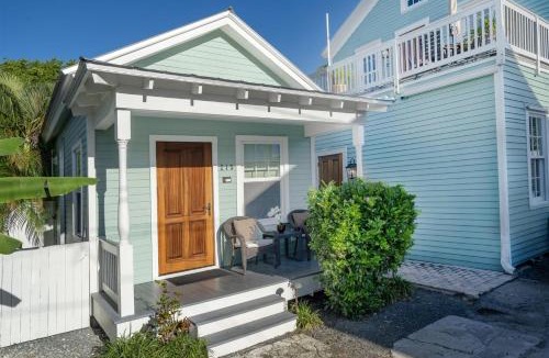 Old Town House | Lighthouse Suites Collection