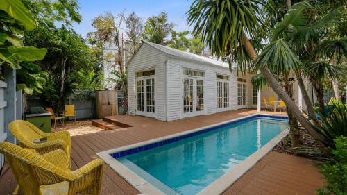 Downtown House | Lighthouse Villa by AvantStay