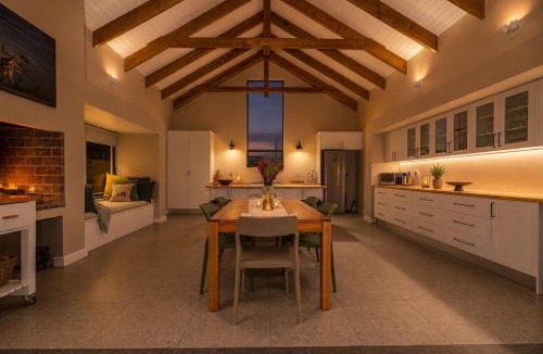 Kleinbaai Villa | Lighthouse Villa Romansbaai