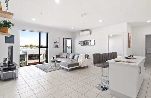 Lightsview Apartment | Lightview Oasis- Modern 2BR Apt- WiFi & Parking