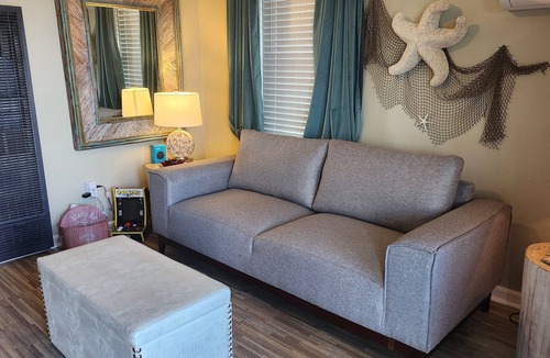 Memphis Apartment | Lil Beachy