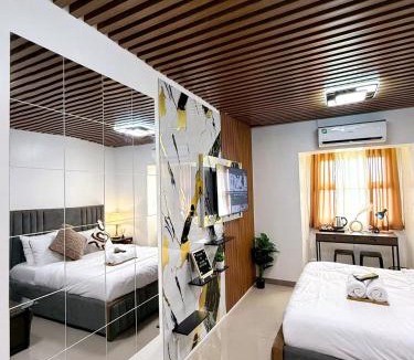 Malate Apartment | Lil Max Staycation