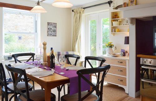 Redmire House | Lilac Cottage