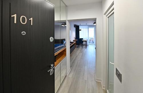 Pitesti Apartment | Lili's Studio 2