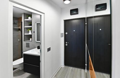 Pitesti Apartment | Lili's Studio 2