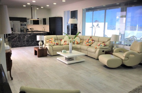 Costa Teguise Villa | Lillos- 3 bed/3 bath pool/hot tub sea views on the golf estate, Costa Teguise