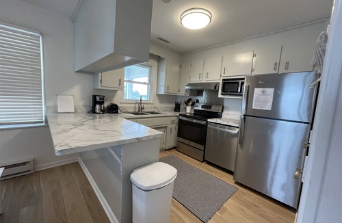Hatteras Cottage | Lilly's Pad is a Classic Beach Box in Hatteras located one back from the beach!