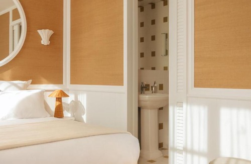 Hyeres City Centre Hotel | LILOU