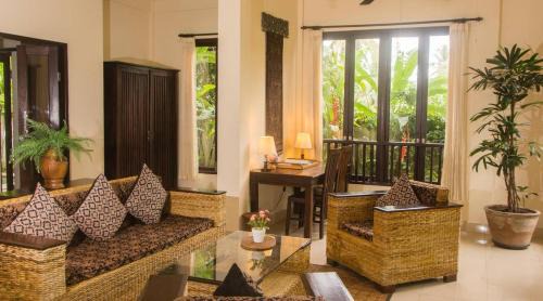 Penestanan Villa | Lily Lane Villas