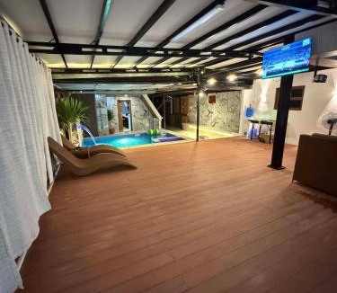 Infanta Villa | Lilys Cabin