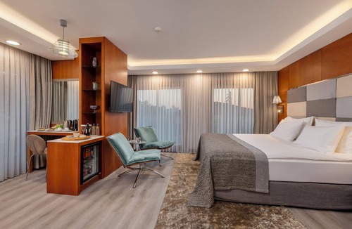 Gaziosmanpasa Hotel | Limak Ambassadore - Special Class