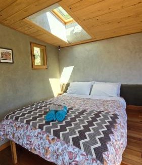 Broomfield Ski Chalet | Lime Hut with wood burning sauna - Waipara Narrows