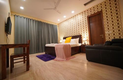 DLF Phase 5 Apartment | Lime Tree 3BHK Serviced Apartments DLF Phase -5 Gurgoan