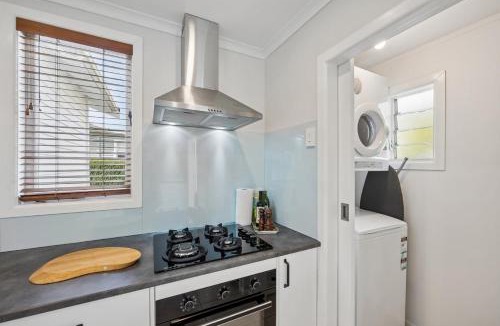 Mount Roskill House | Lime Tree Cottage - 7 mins to Eden Park