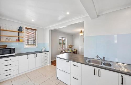 Mount Roskill House | Lime Tree Cottage - 7 mins to Eden Park
