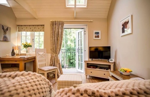 Burford Cottage | Lime Tree