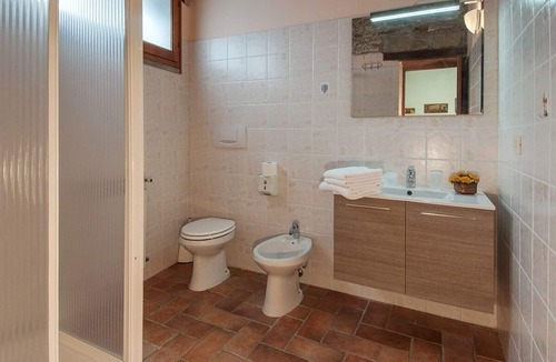 Pratovecchio Other | Lime tree house estate with shared pool