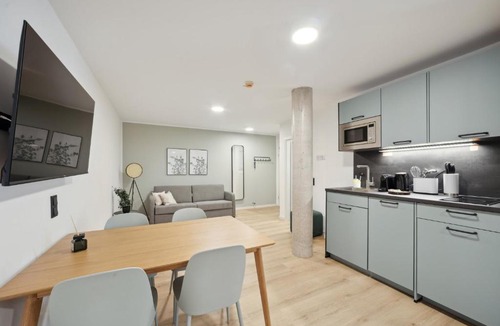 Galgenhof Apartment | Limehome Nuremberg Celtisplatz