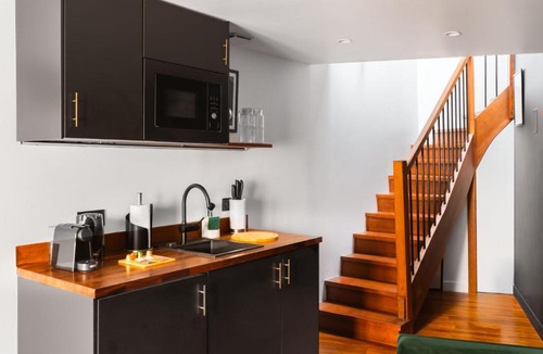 Quartier des Grandes-Carrieres Hotel | Limehome Paris Montmartre