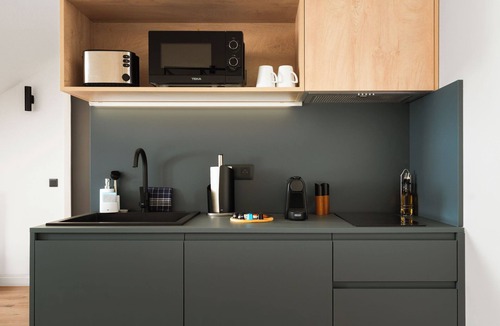 Notre-Dame Hotel | Limehome Versailles Rue du Bailliage