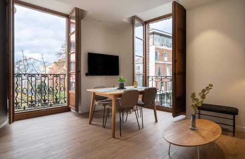 Casco Viejo Apartment | Limehome Vitoria Palacio de los Álava-Velasco