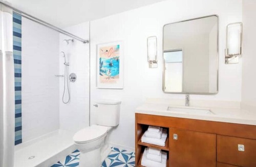 Estate Frenchman Bay Resort | Limetree Resort Studio w/POOL & HOT TUB