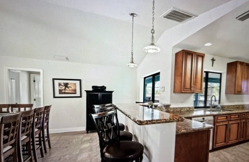 Connors House | Limited-Time Jul–Sept Savings at Vanderbilt Beach Waterfront Home