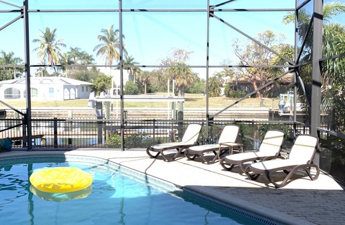 Connors House | Limited-Time Jul–Sept Savings at Vanderbilt Beach Waterfront Home