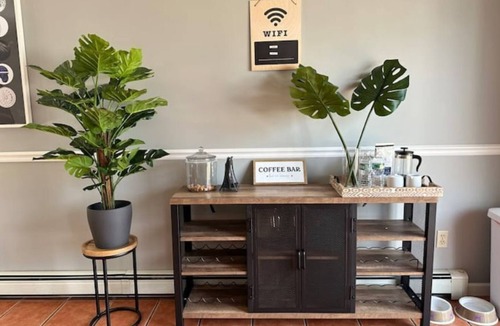 Danbury House | Limited-Time Offer: Danbury Delight - 20% Off Your Serene 3BR Escape!