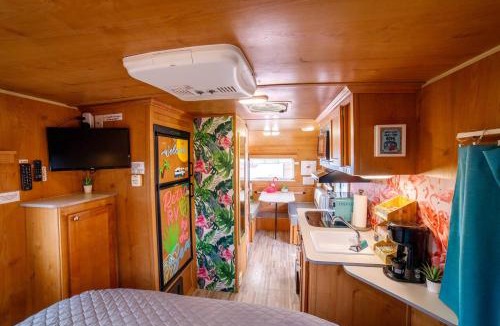 Granite Hills Apartment | Limited-Time Savings at Bettie Blue!