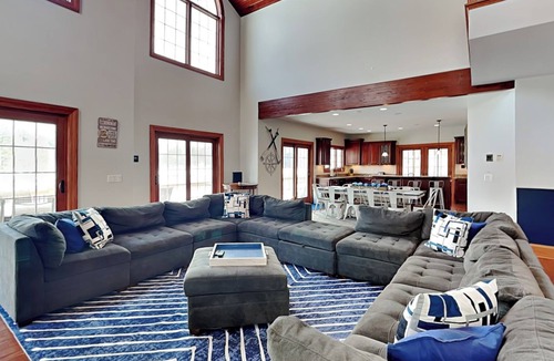 Waterfront Greens House | Limitless Joy | Private Indoor Pool + Hot Tubs & Game Room!