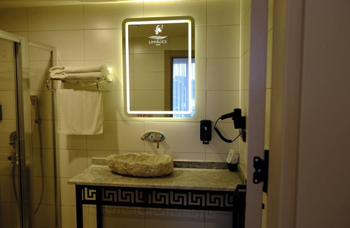 Iznik Hotel | Limnades Hotel
