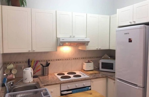 Paphos Apartment | Limnaria: Modern 1 Bed, Pool Views, 5min To Beach