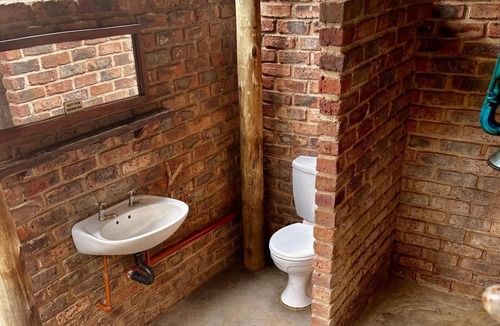 Mathathane Cabin | Limpopo River Lodge