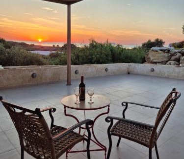 Limeniskos House | Linary Cozy House