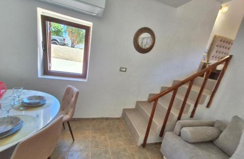 Limeniskos House | Linary Cozy House