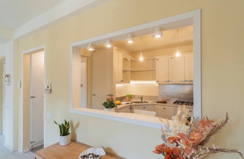 Como City Centre Apartment | Linda Apartment 2 - Two Bedroom Apartment, Sleeps 4