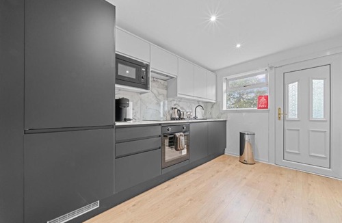 Hamilton Apartment | Linden House